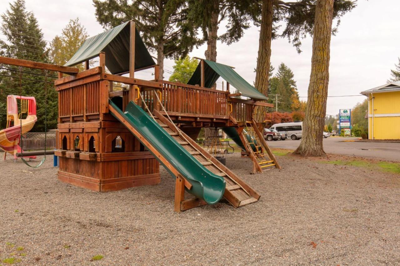 Riverside Resort & Rv Park Qualicum Beach Exterior foto